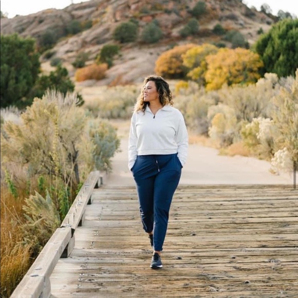 ZYIA Tops - Zyia Gray Classic 1/4 Zip Pullover Size M